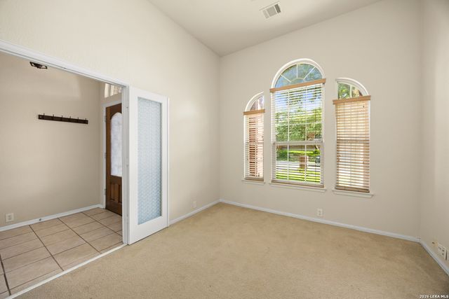 9830 Great Basin Dr, San Antonio, TX 78251