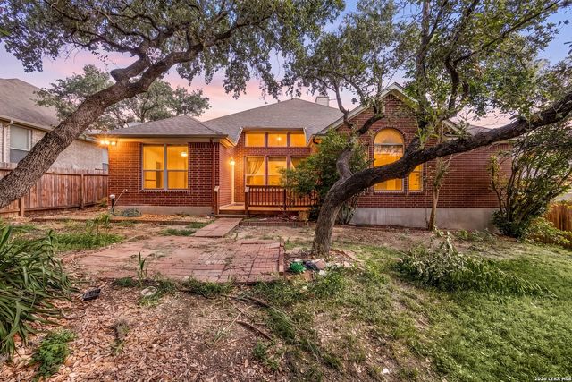 9830 Great Basin Dr, San Antonio, TX 78251