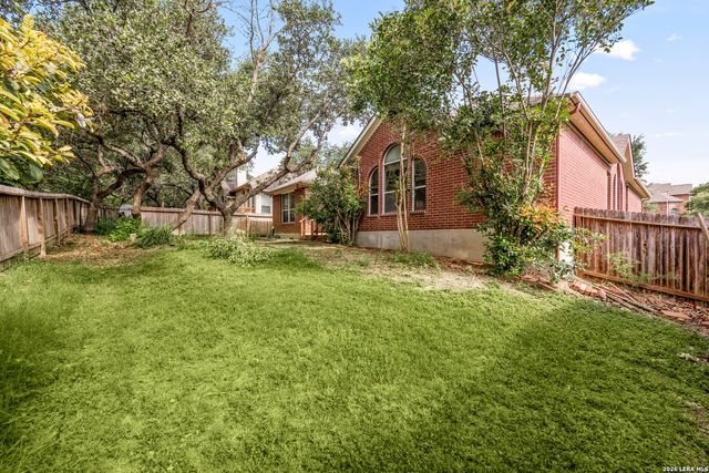 9830 Great Basin Dr, San Antonio, TX 78251