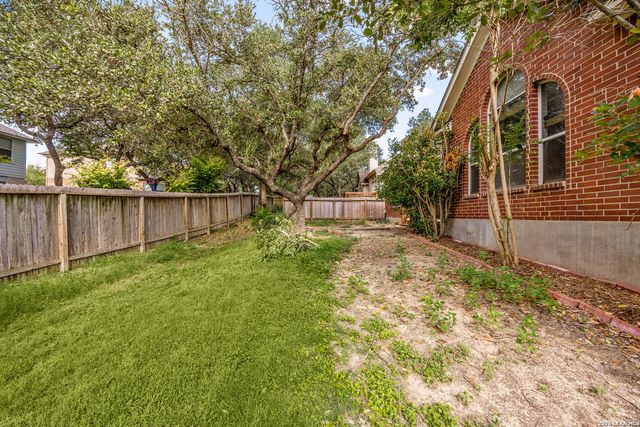 9830 Great Basin Dr, San Antonio, TX 78251