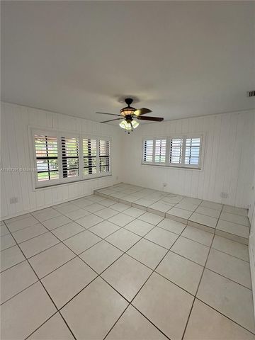 8331 SW 38th St, Miami, FL 33155