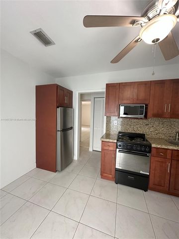 8331 SW 38th St, Miami, FL 33155