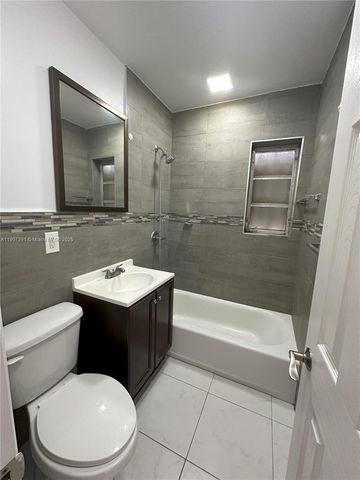 8331 SW 38th St, Miami, FL 33155