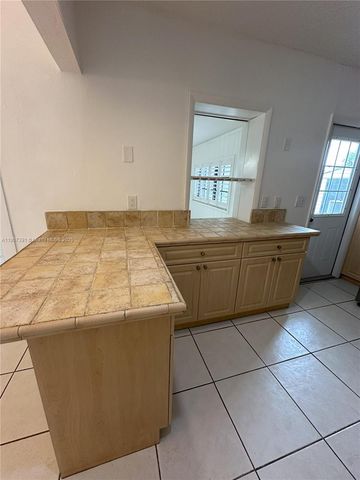 8331 SW 38th St, Miami, FL 33155