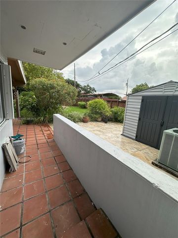 8331 SW 38th St, Miami, FL 33155