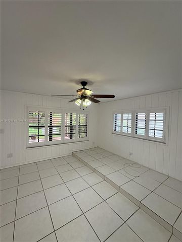 8331 SW 38th St, Miami, FL 33155