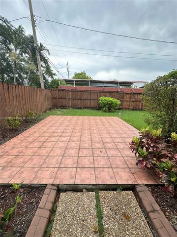 8331 SW 38th St, Miami, FL 33155