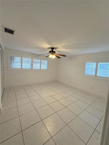 8331 SW 38th St, Miami, FL 33155