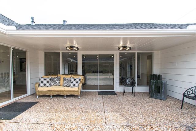 2806 Fairway Drive, Sugar Land, TX 77478