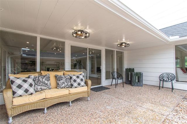 2806 Fairway Drive, Sugar Land, TX 77478