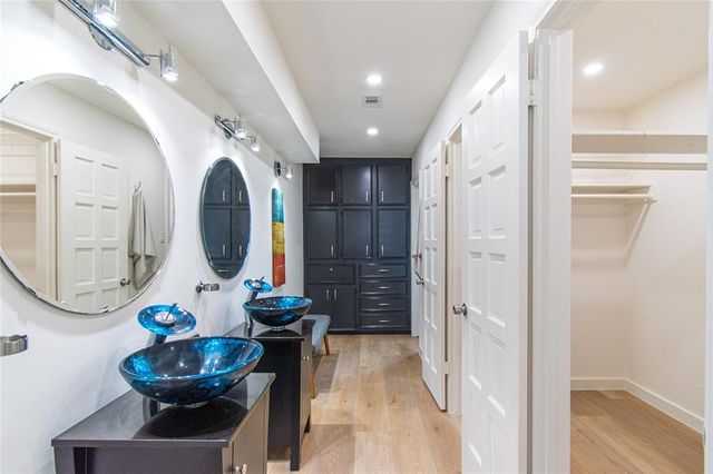 2806 Fairway Drive, Sugar Land, TX 77478