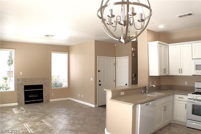 251 South GREEN VALLEY Parkway 5112, Henderson, NV 89012