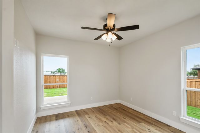 507 Limestone Circle, Mabank, TX 75147