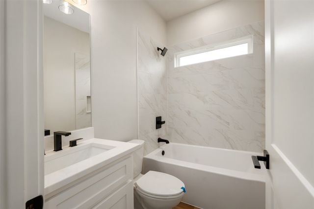 507 Limestone Circle, Mabank, TX 75147