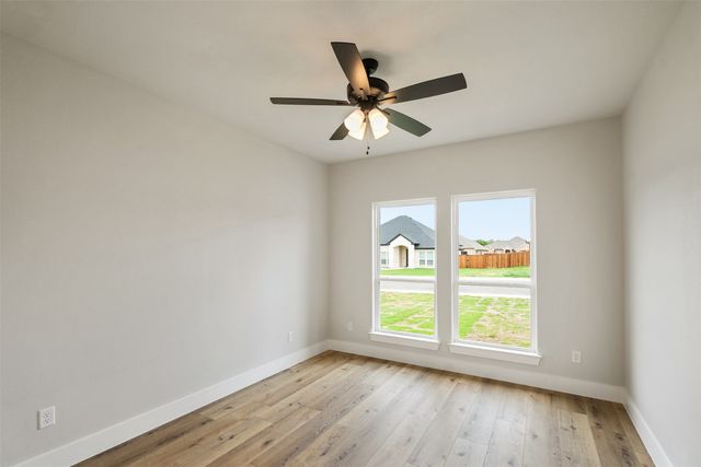 507 Limestone Circle, Mabank, TX 75147