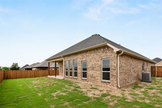 507 Limestone Circle, Mabank, TX 75147
