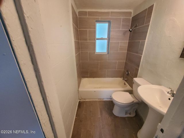 1538 LOGAN Street, Jacksonville, FL 32209