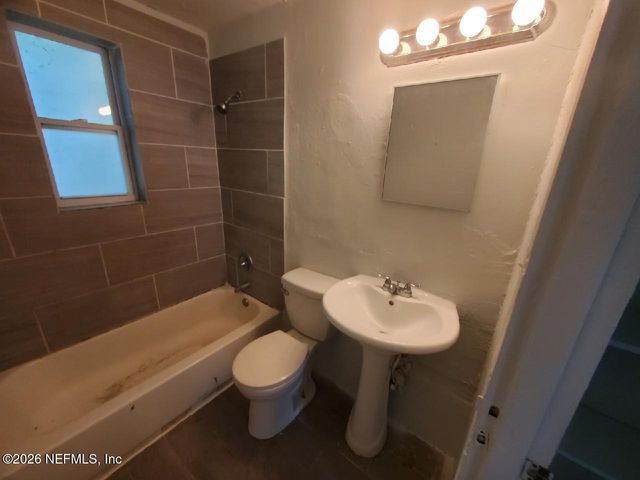 1538 LOGAN Street, Jacksonville, FL 32209