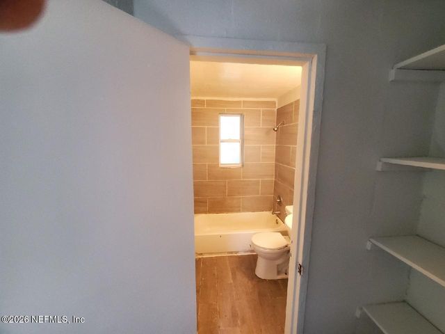 1538 LOGAN Street, Jacksonville, FL 32209