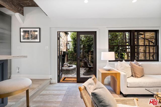 305 Grand Canal 1, Newport Beach, CA 92662