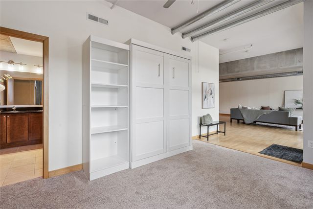 119 4th Street 107, Des Moines, IA 50309