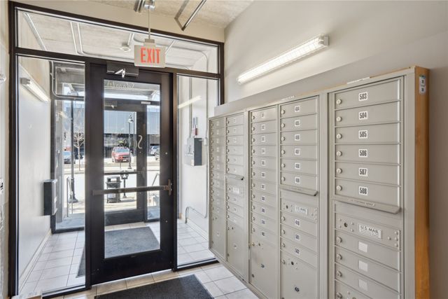 119 4th Street 107, Des Moines, IA 50309