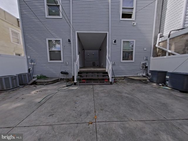 2139 N 18TH ST, Philadelphia, PA 19121