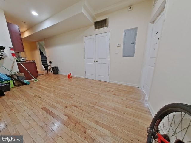 2139 N 18TH ST, Philadelphia, PA 19121