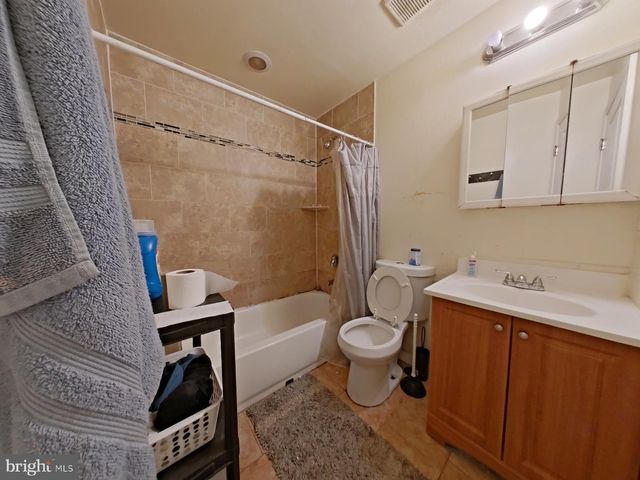 2139 N 18TH ST, Philadelphia, PA 19121