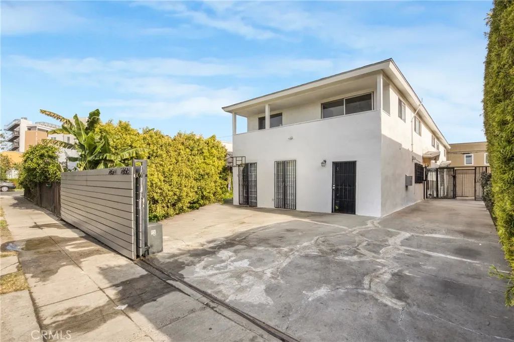 2804 S Norton, Los Angeles, CA 90018