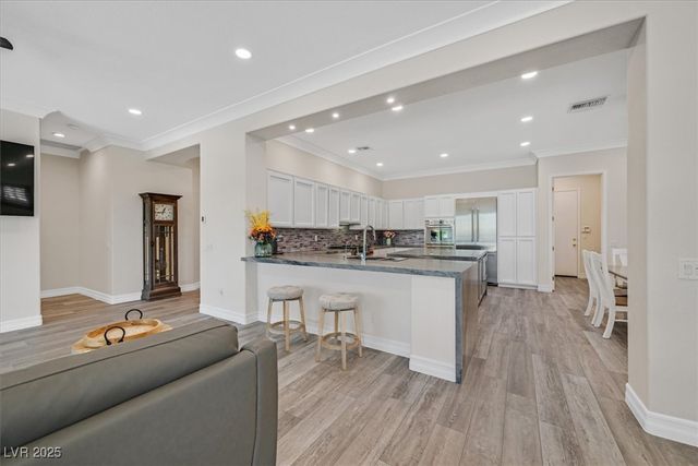 77 Fountainhead Circle, Henderson, NV 89052