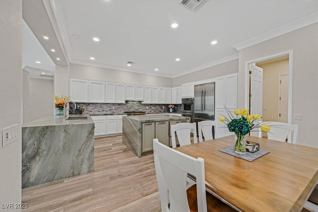 77 Fountainhead Circle, Henderson, NV 89052