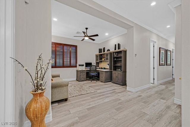 77 Fountainhead Circle, Henderson, NV 89052