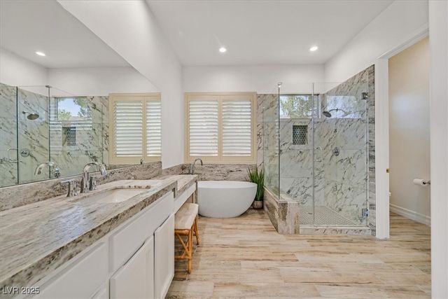 77 Fountainhead Circle, Henderson, NV 89052