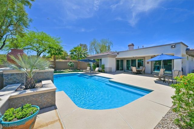 77 Fountainhead Circle, Henderson, NV 89052