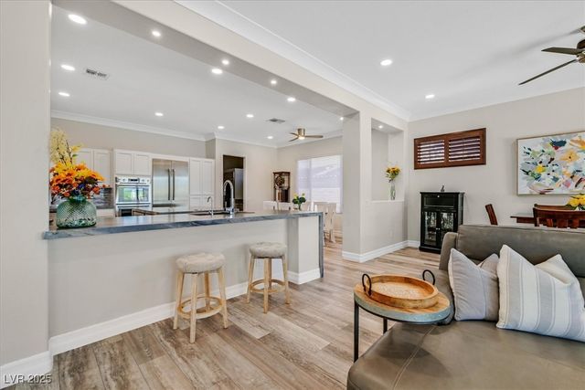 77 Fountainhead Circle, Henderson, NV 89052