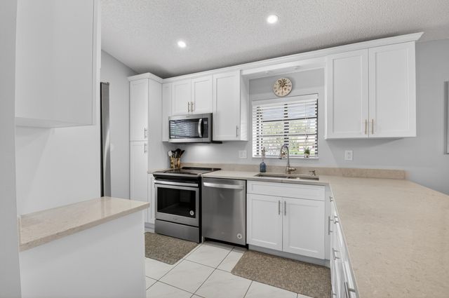 8130 Springtree Road A, Boca Raton, FL 33496