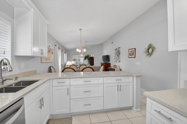 8130 Springtree Road A, Boca Raton, FL 33496