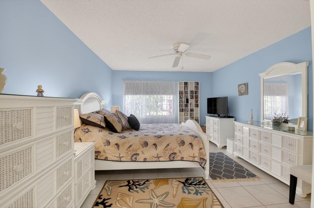 8130 Springtree Road A, Boca Raton, FL 33496