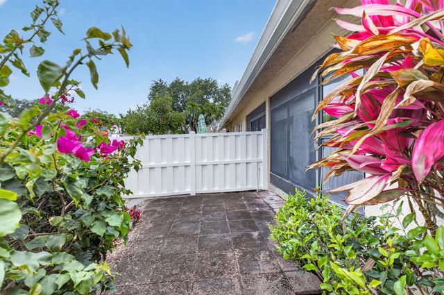 8130 Springtree Road A, Boca Raton, FL 33496