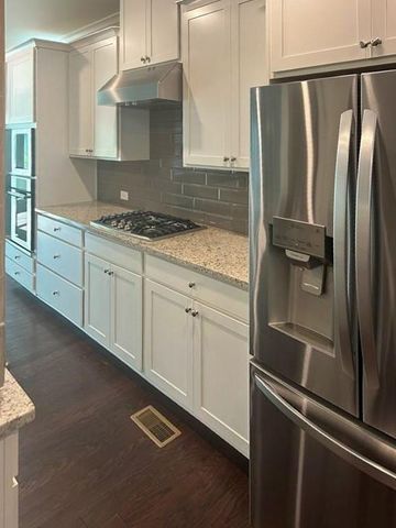 363 Via Secco Lane, Suwanee, GA 30024