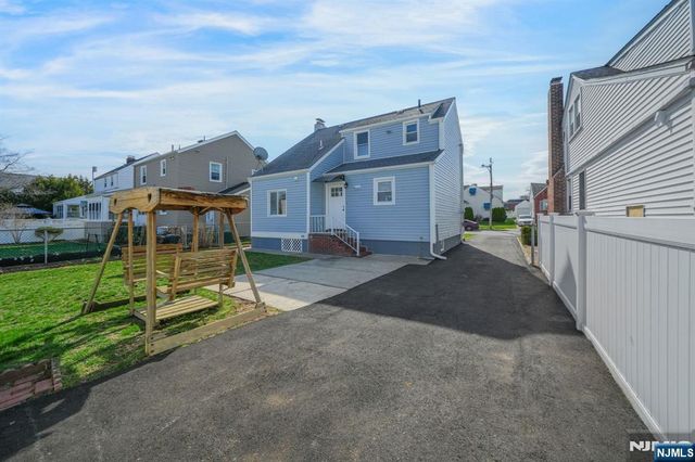 17 High Park Place, Clifton, NJ 07011