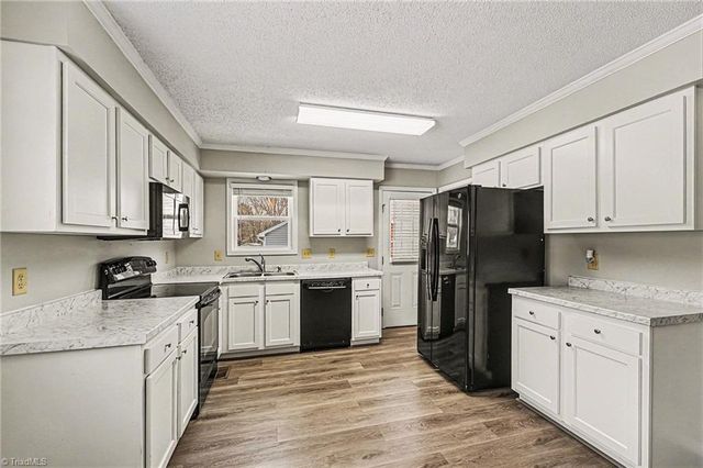 3801 Pineway Drive, Greensboro, NC 27405