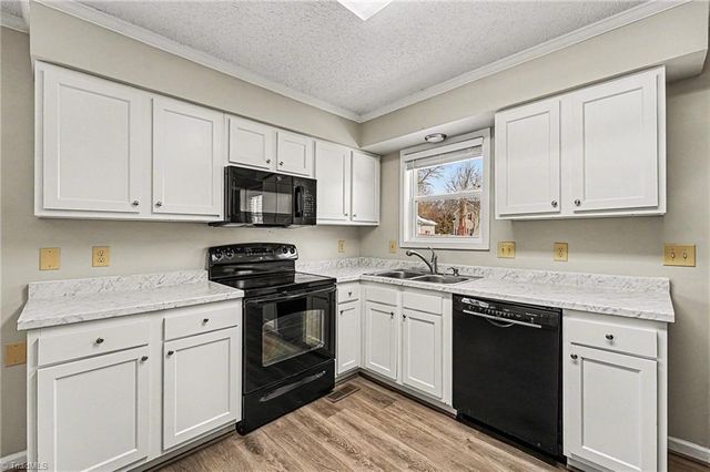 3801 Pineway Drive, Greensboro, NC 27405