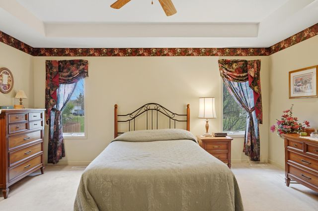 1202 VINTAGE DR, Columbia, MO 65203