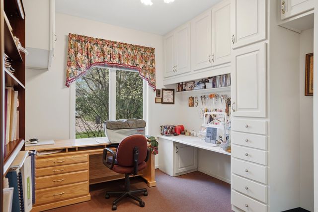 1202 VINTAGE DR, Columbia, MO 65203