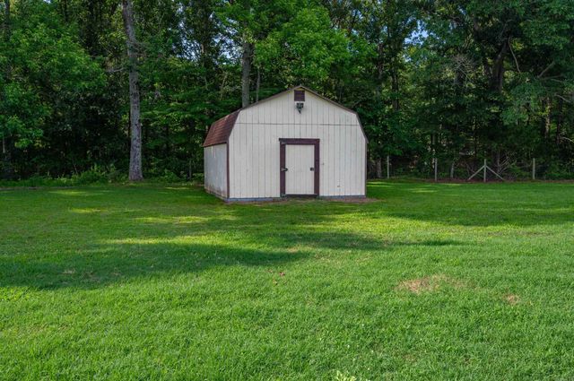 32 Rodeo Drive, Austin, AR 72007