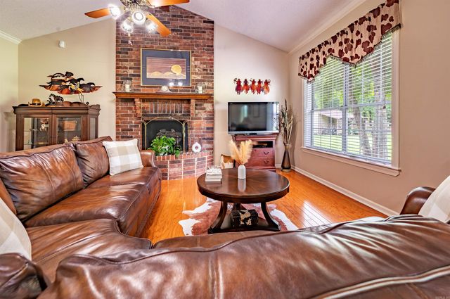 32 Rodeo Drive, Austin, AR 72007