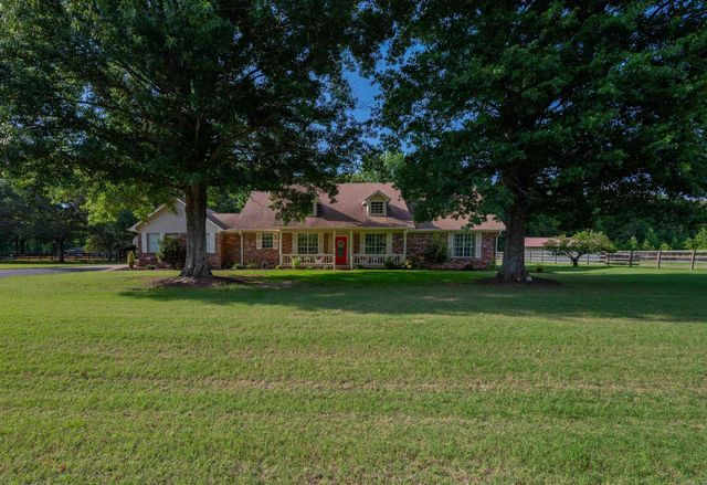 32 Rodeo Drive, Austin, AR 72007