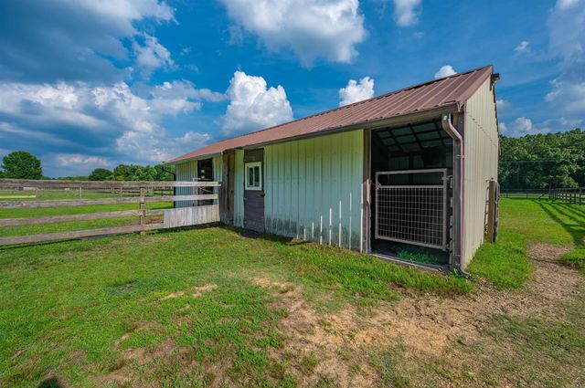 32 Rodeo Drive, Austin, AR 72007